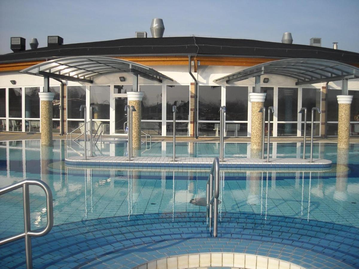 Halvany Vendeghaz Vasarosnameny Exterior photo