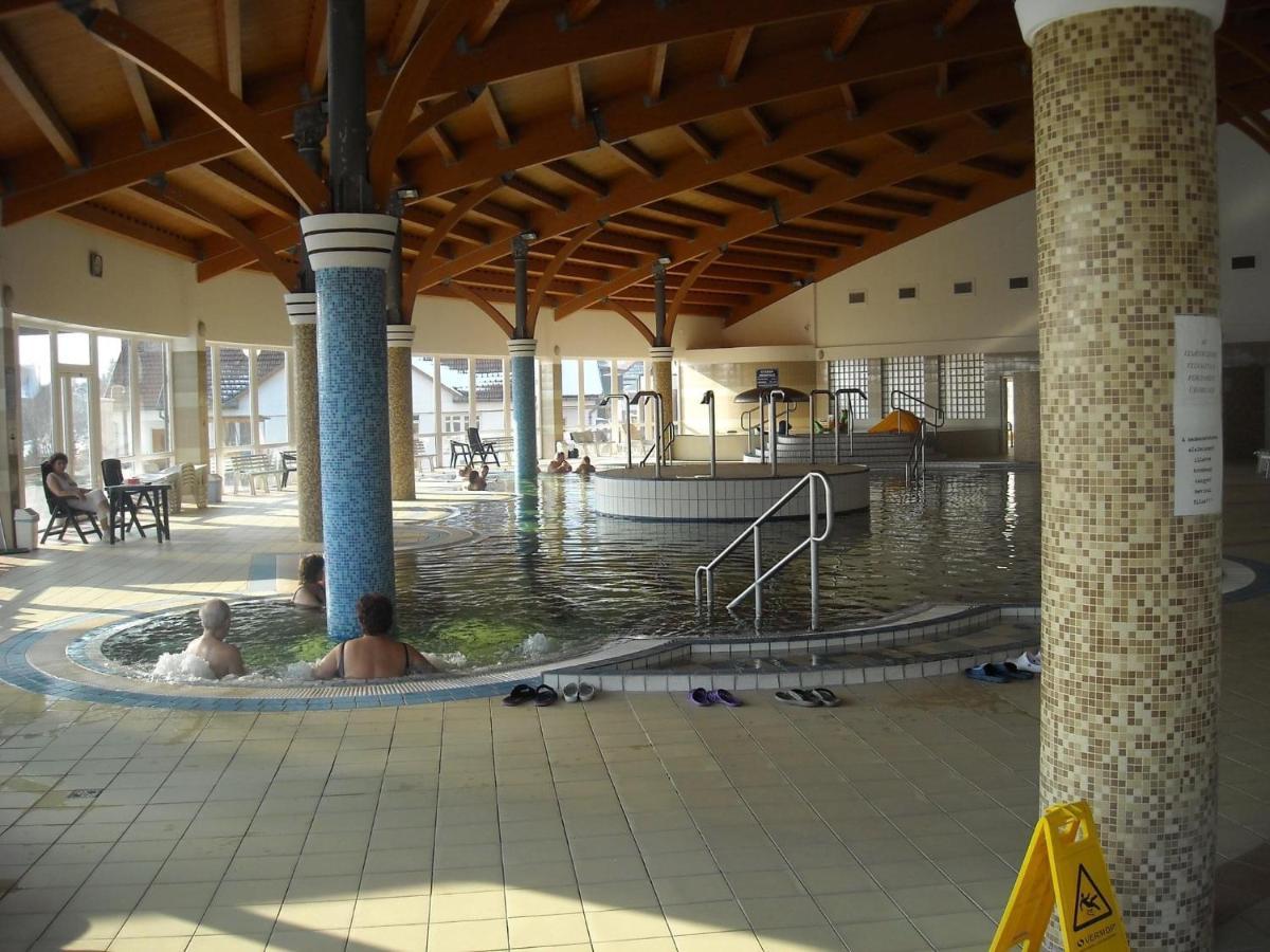Halvany Vendeghaz Vasarosnameny Exterior photo
